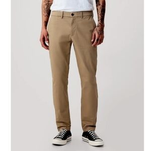 Gap Slim Fit Khaki Chino Pants - Size 33x32 Mens - Tan Beige